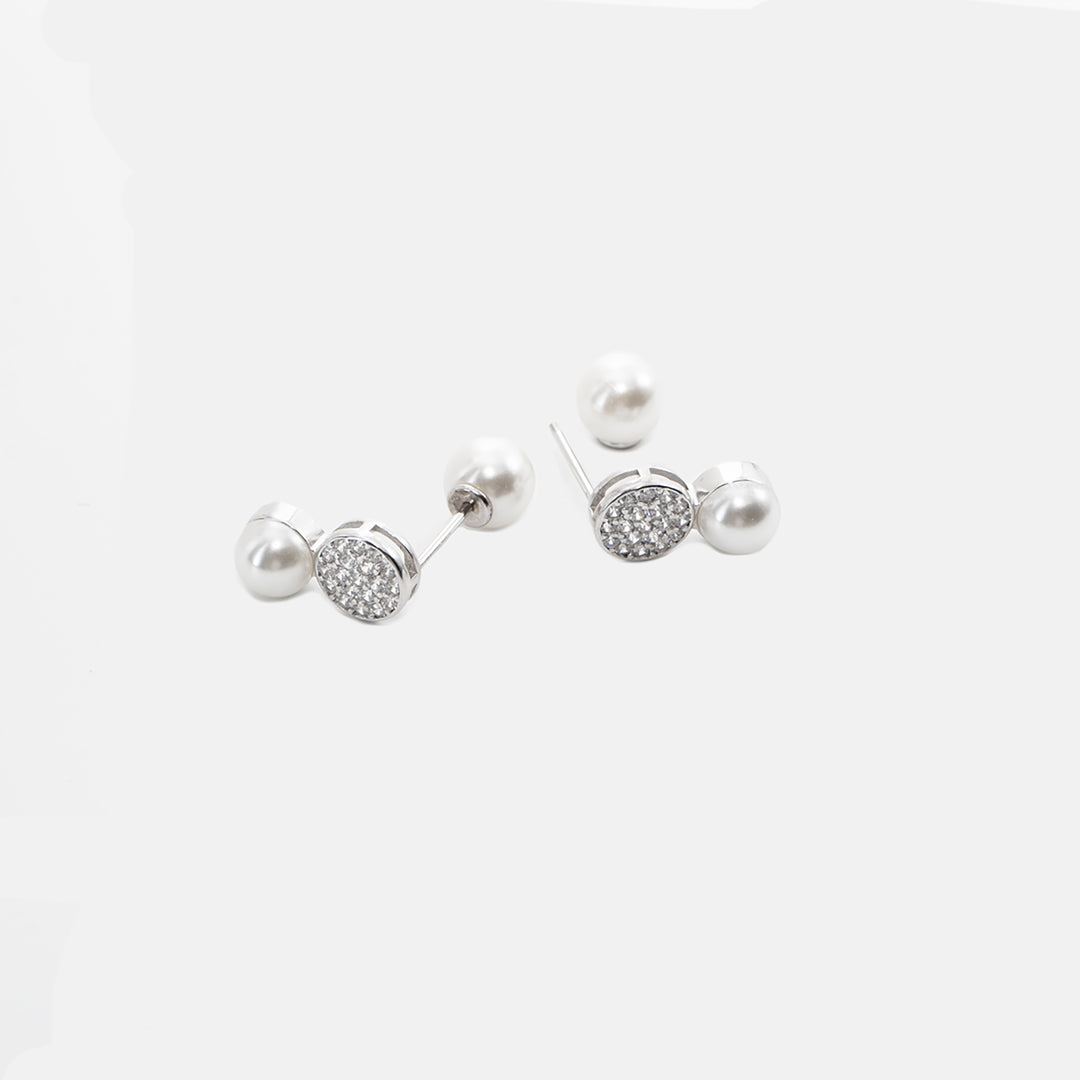 Pearluxe stud earrings