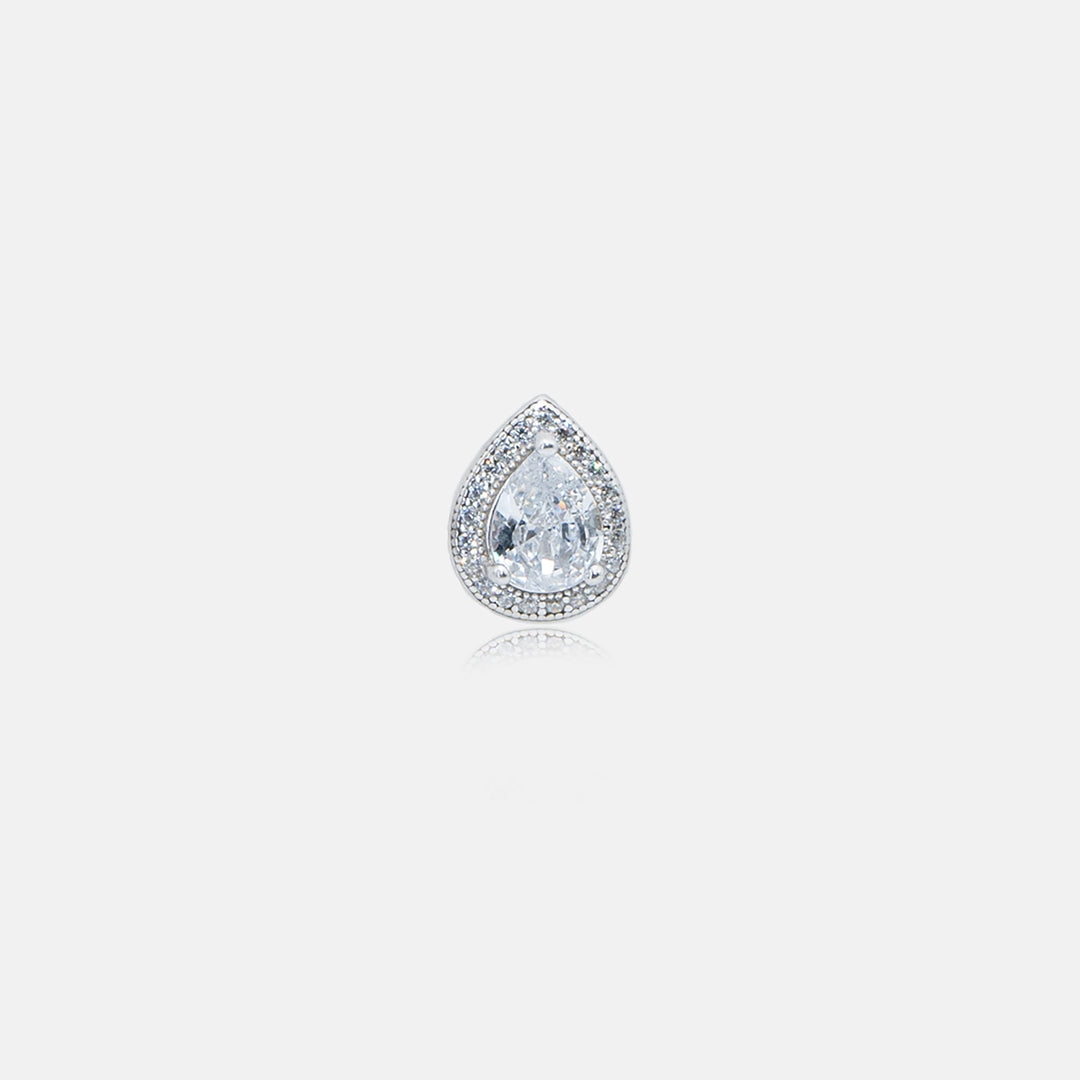 Luviera stud earrings