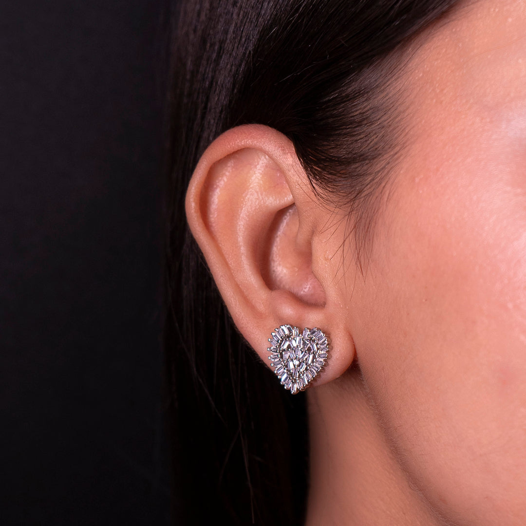 Amoura stud earrings