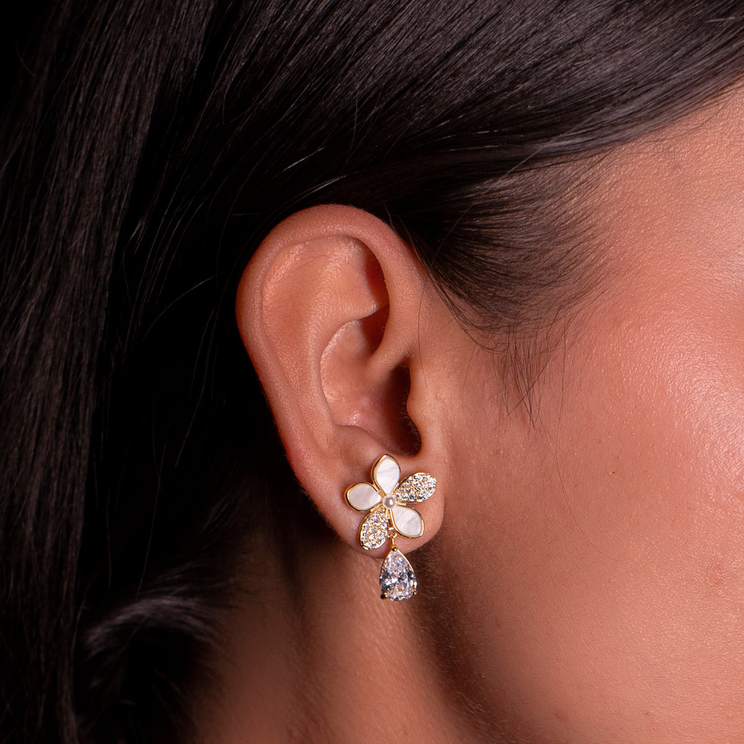 Aurique Pendant With Earrings