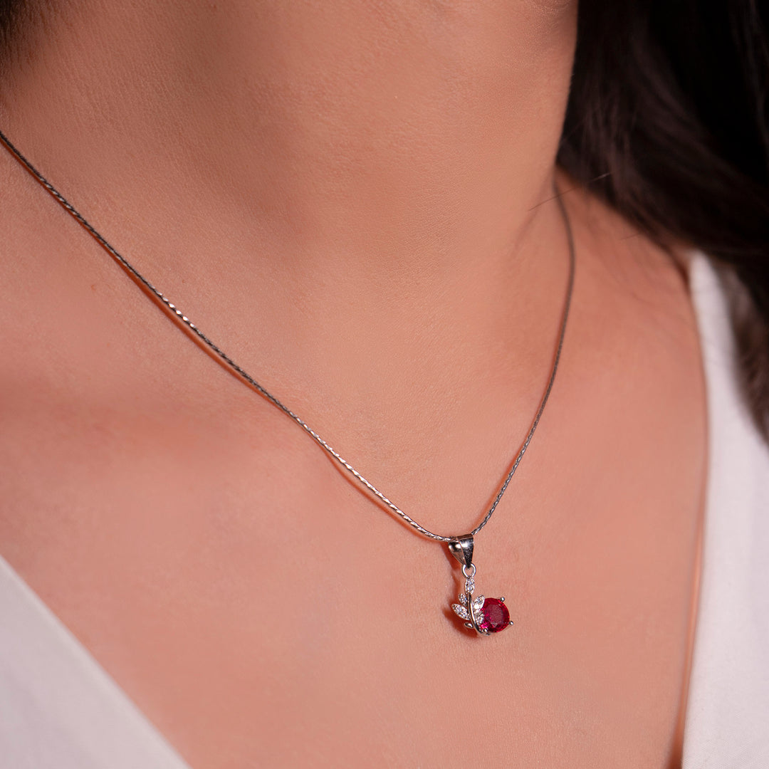 Rubistra Pendant With Earrings