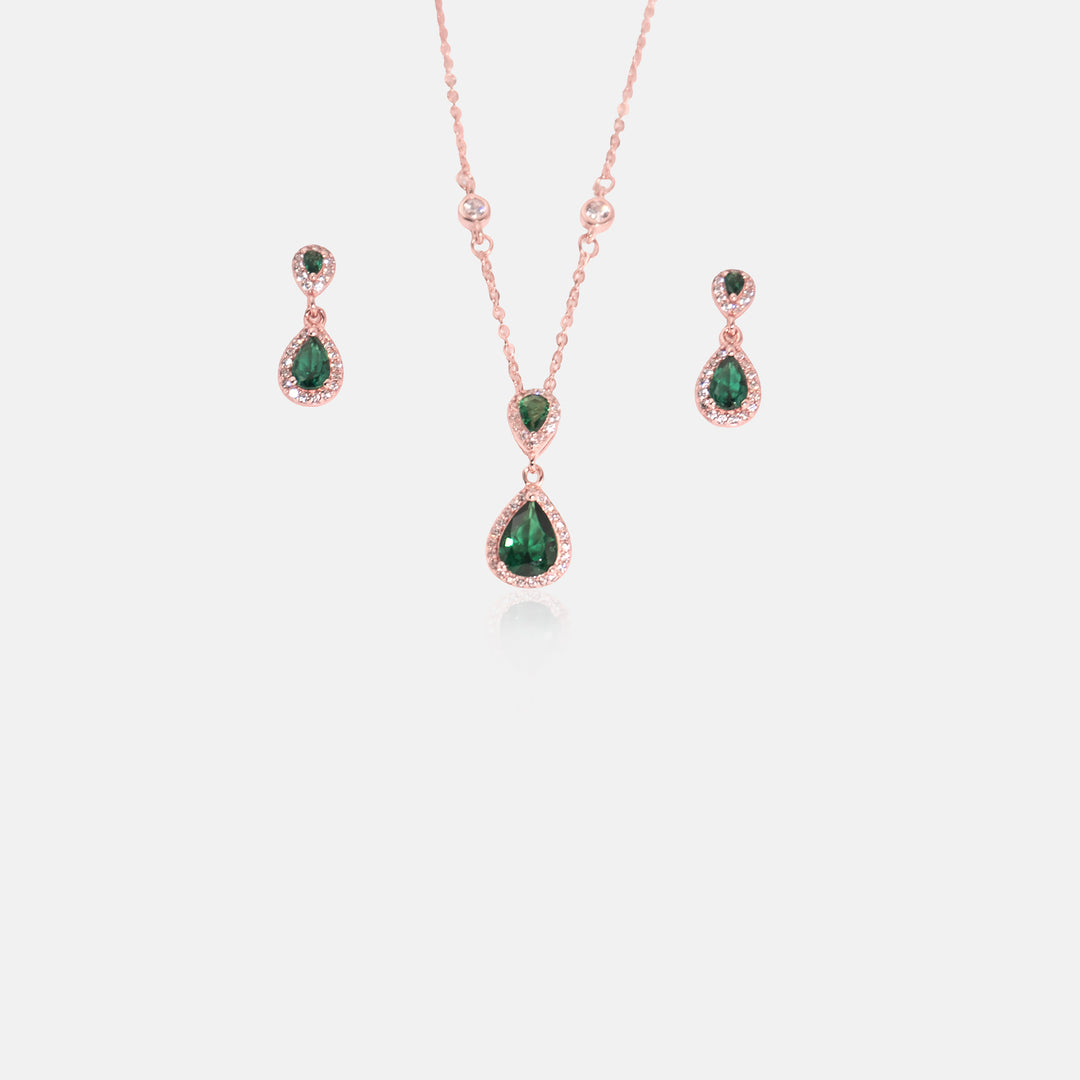 Aurine Pendant With Earrings