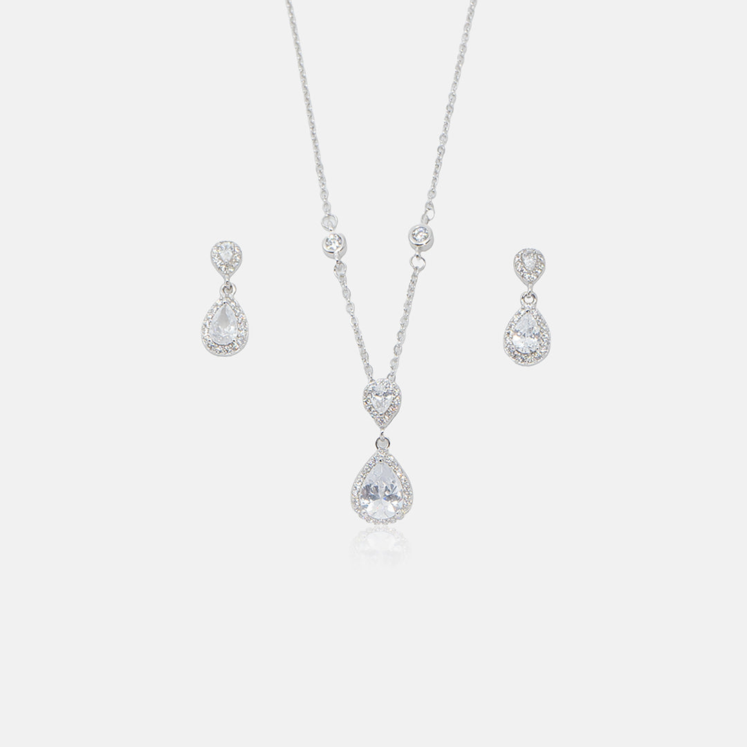 Aurine Pendant With Earrings