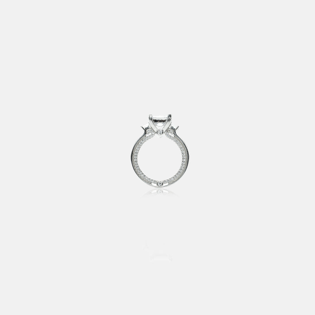 Amoura cocktail ring