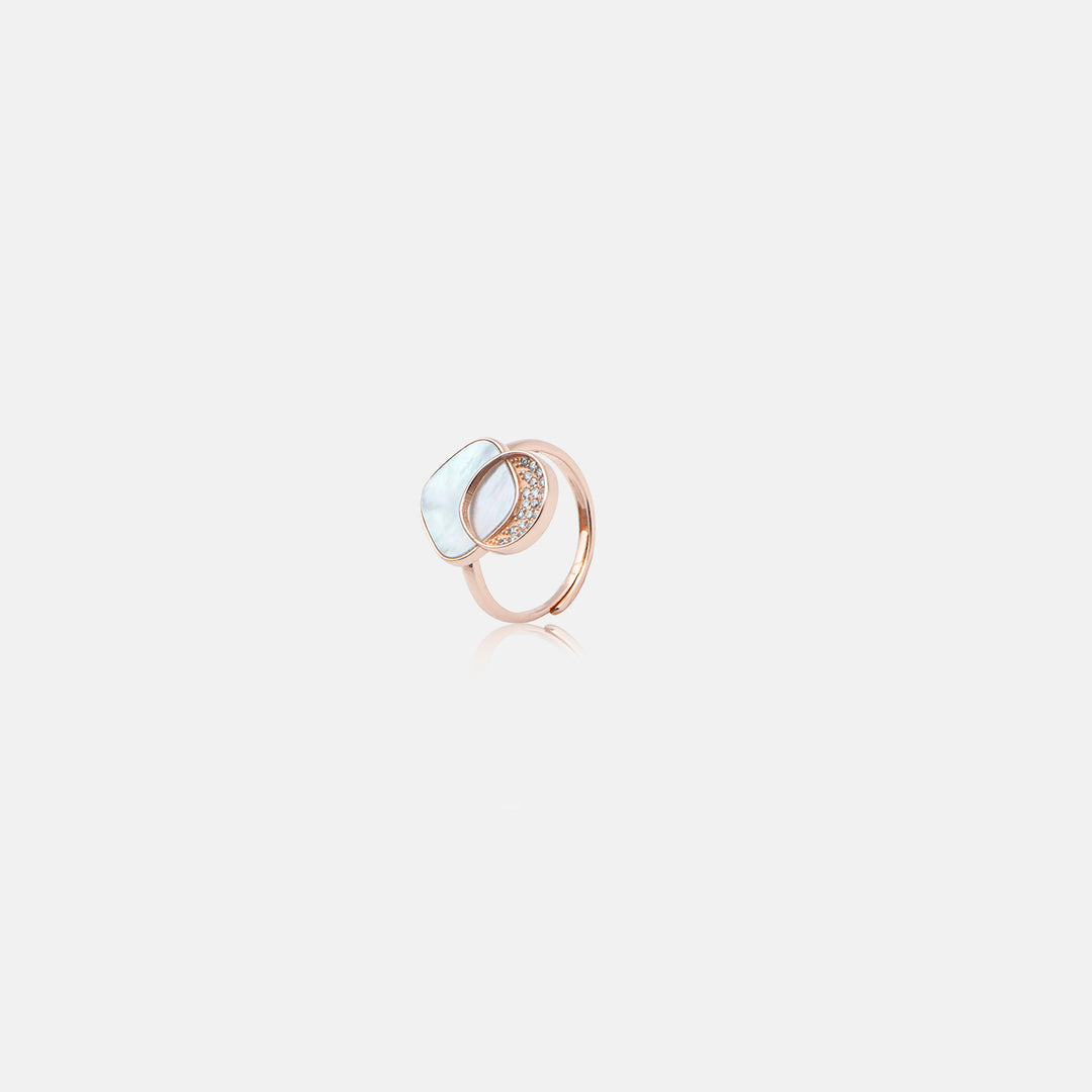 Lunora statement ring