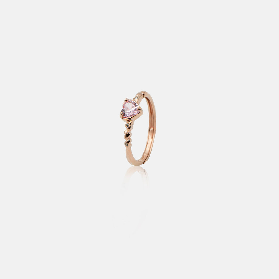 Amoura statement ring
