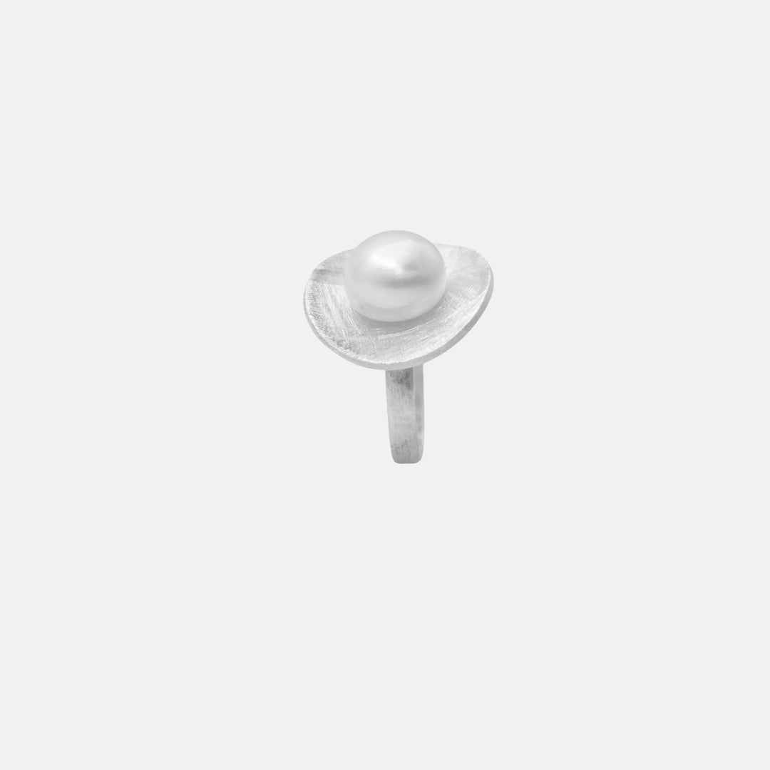 Orvella statement ring