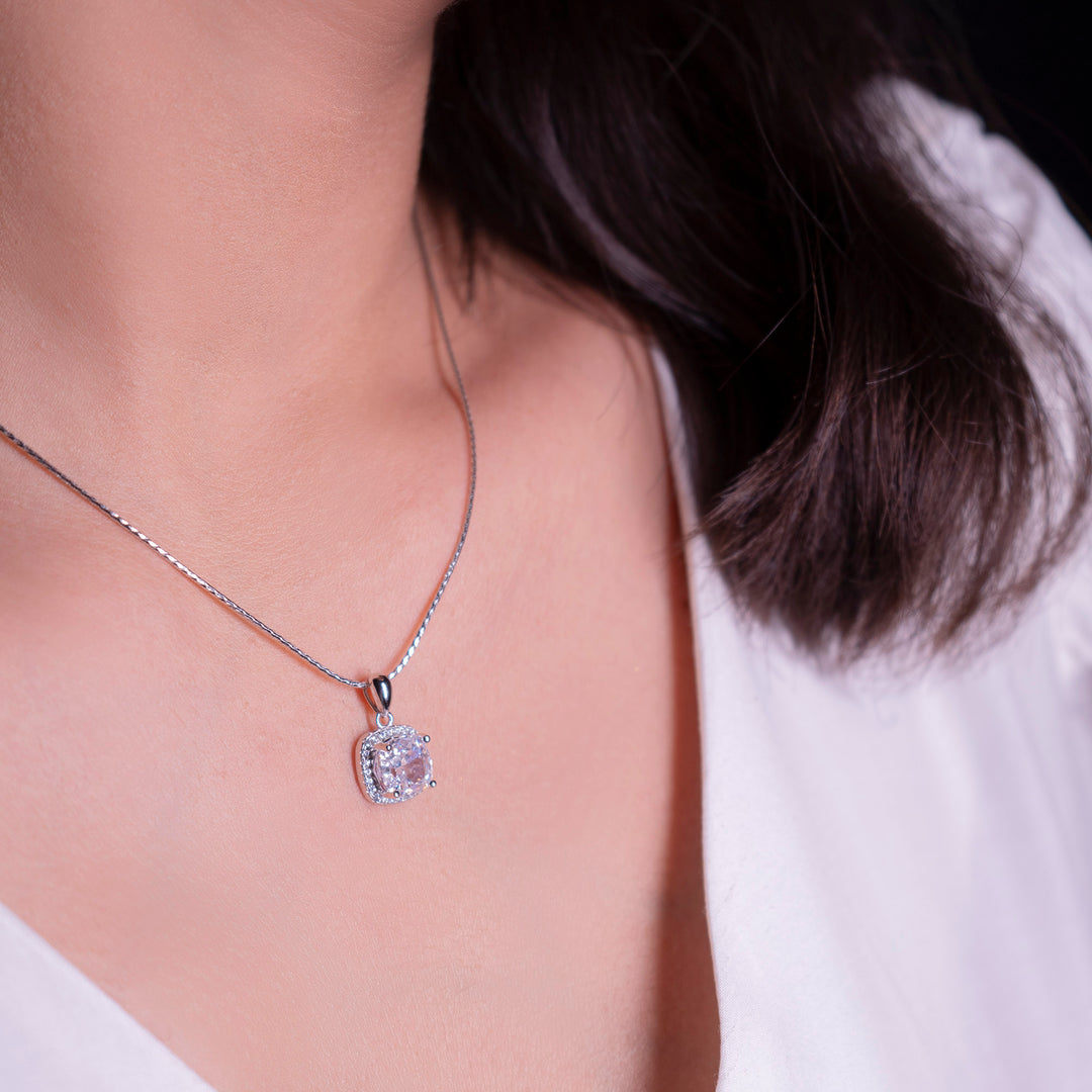 Glacira Pendant With Earrings